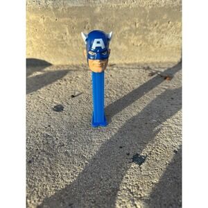 Pez Candy Dispenser Marvel Captain America - Pre-owned